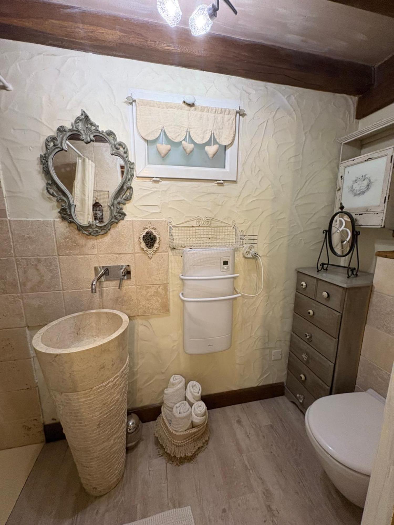 La Maisonnette De Cancan Mont-pres-Chambord ภายนอก รูปภาพ